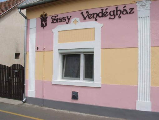   - Sissy Vendégház Mórahalom